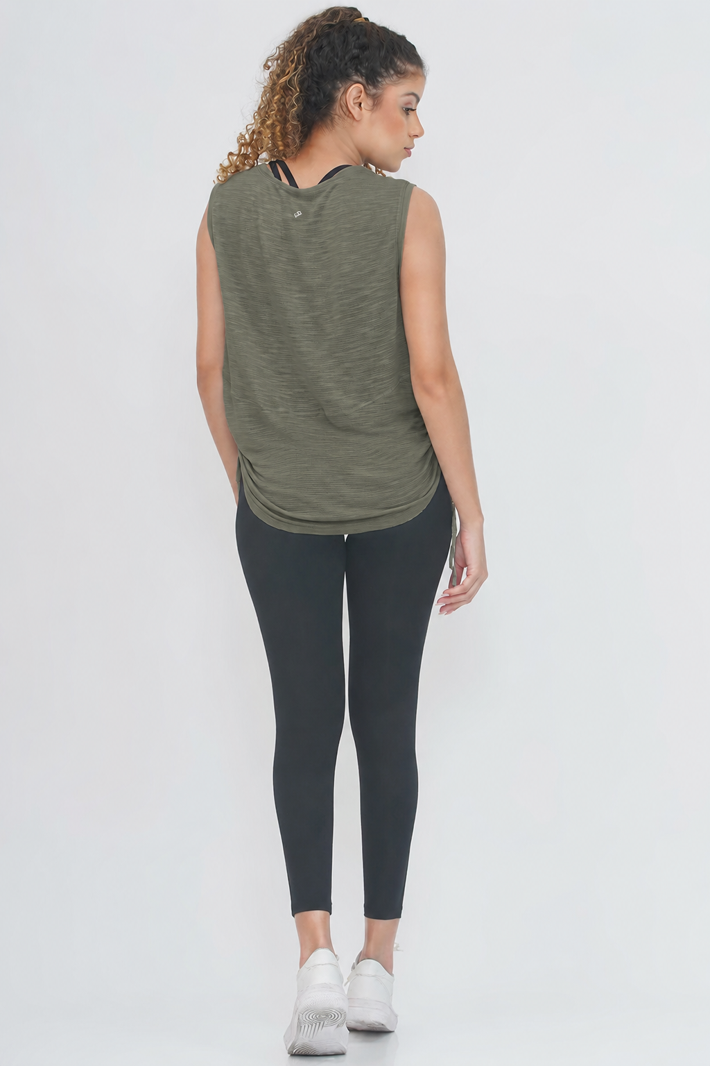 EverydayEssence Tee - Olive Drift