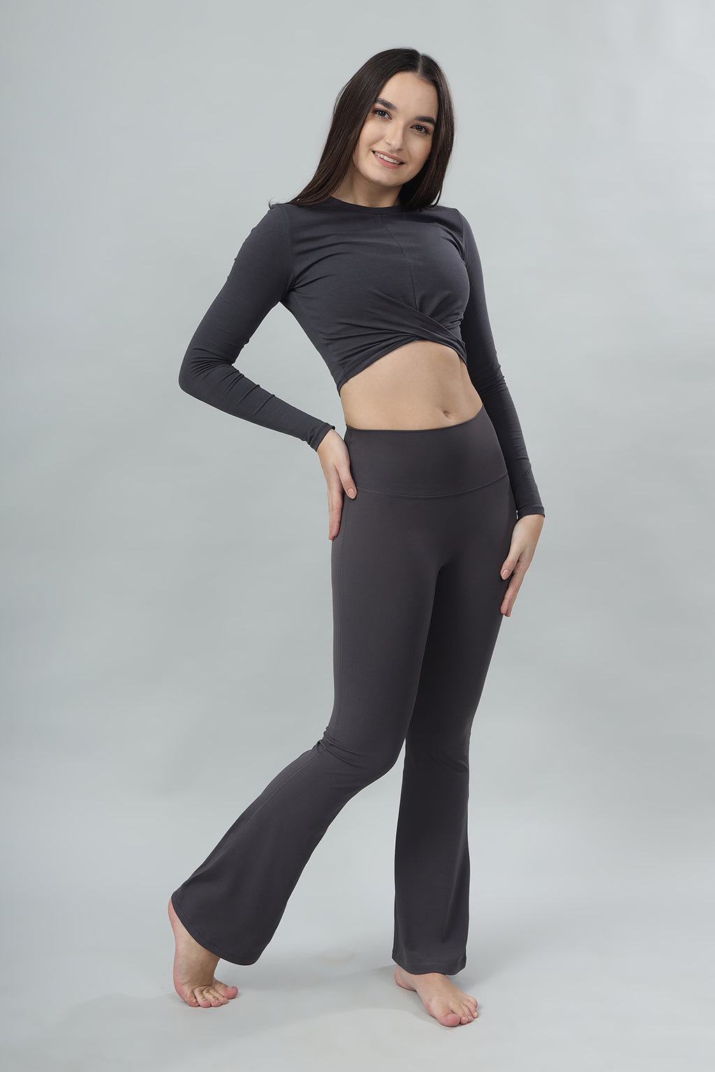 FlowLuxe Flare Pants - Graphite