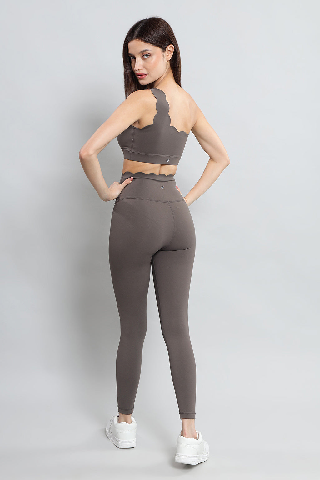 ScallopCurve Leggings - Truffle